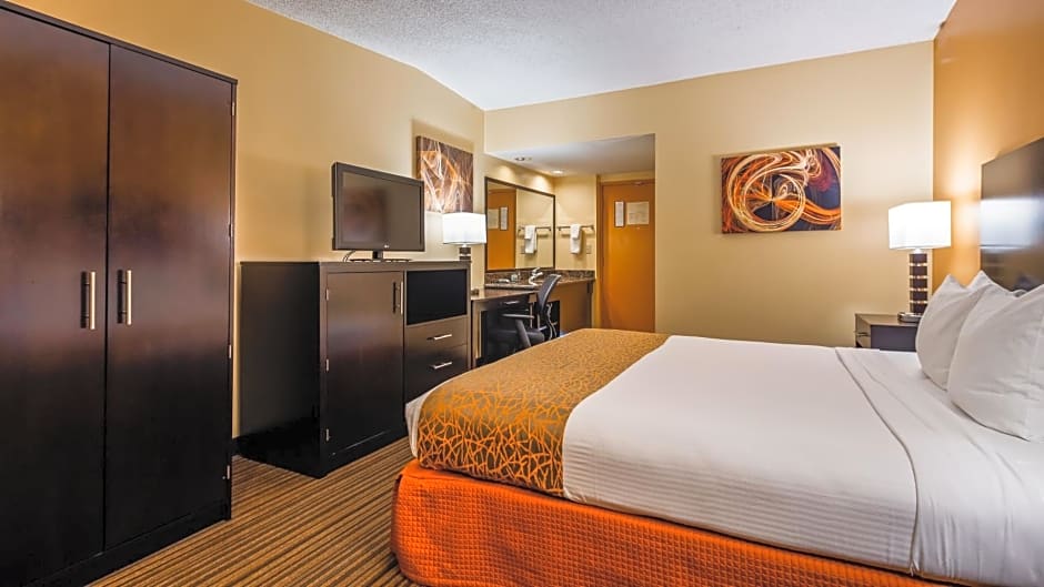 Best Western The Plaza Hotel - Free Breakfast