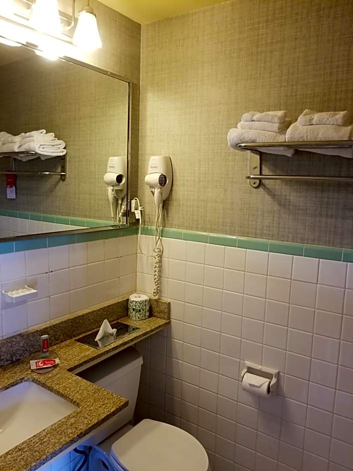 FALLS INN