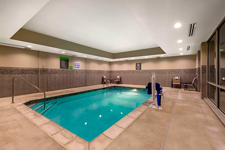 La Quinta by Wyndham Altoona Des Moines