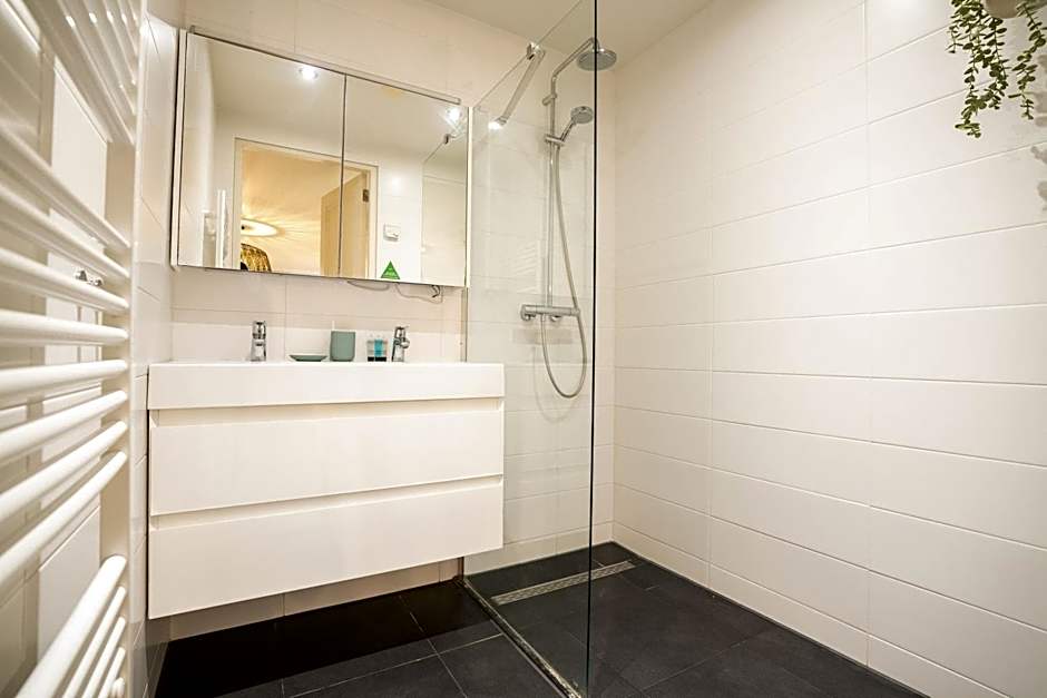 Nassau Canal Suites - in the heart of the city