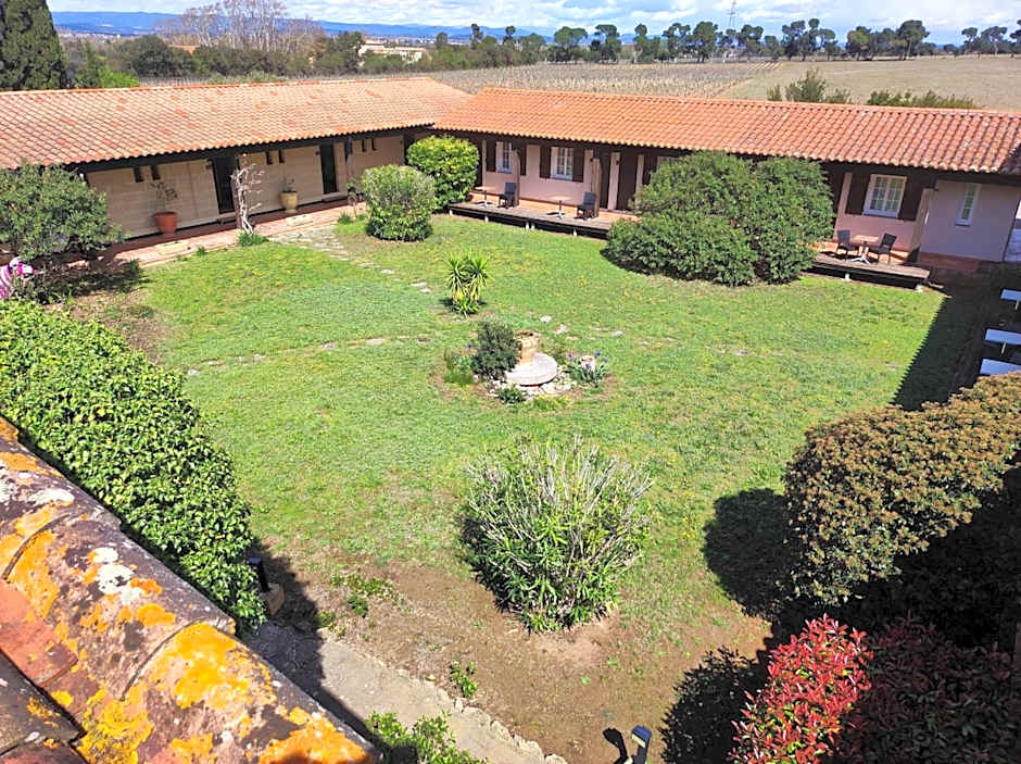 Hôtel et Appart'Hôtel Le Relais Du Val D'Orbieu