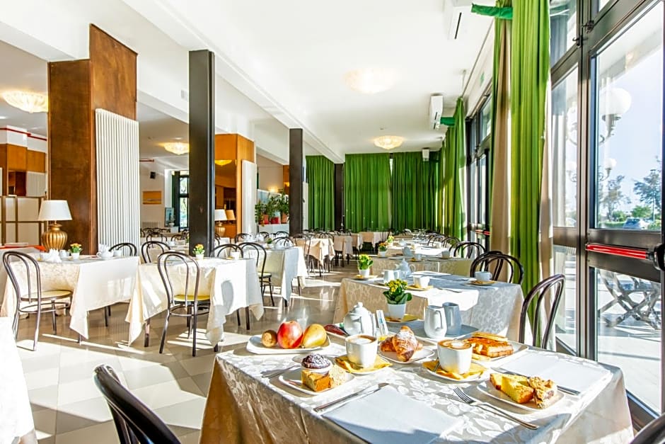 Hotel Lungomare
