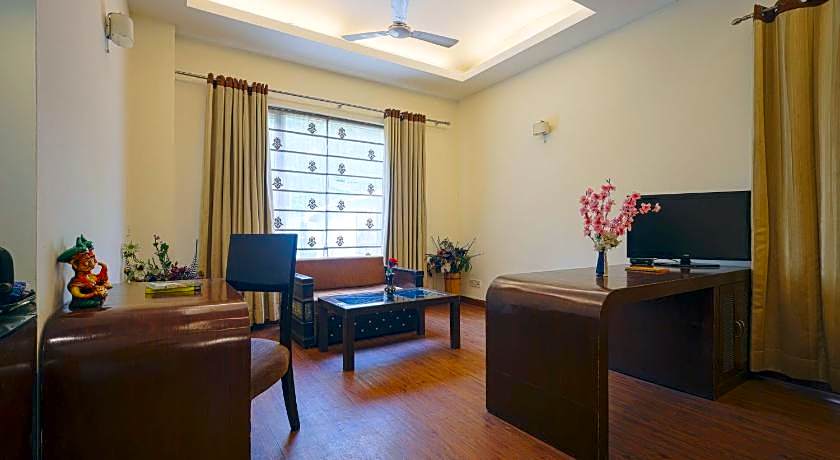 Hotel Haris MG Road