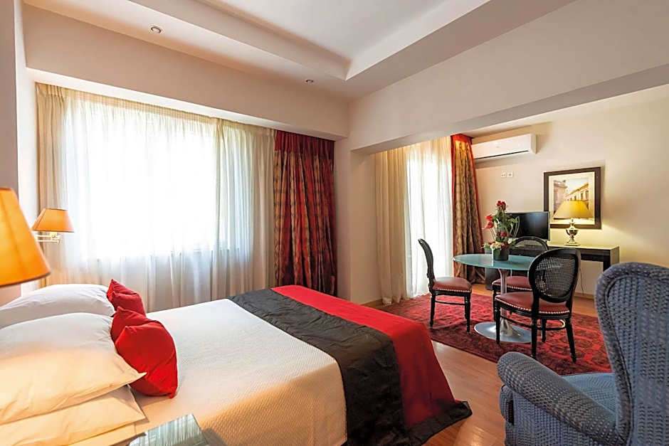 Best Western Plus Embassy Hotel