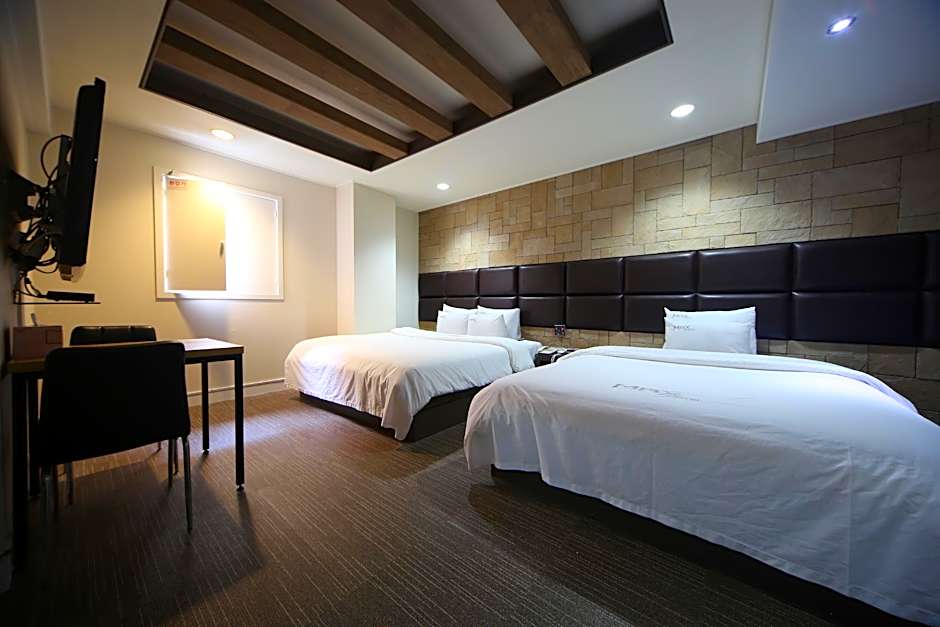Sasang Max Motel