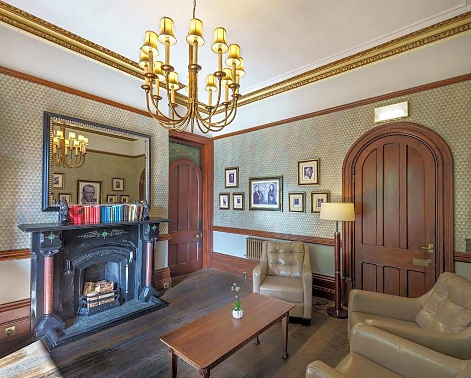 Macdonald Kilhey Court Hotel