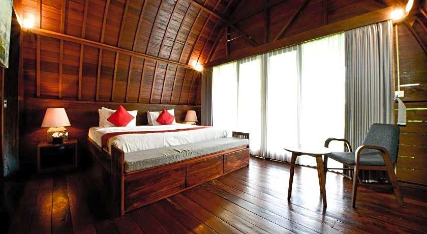 The Lumbung Wood Villa