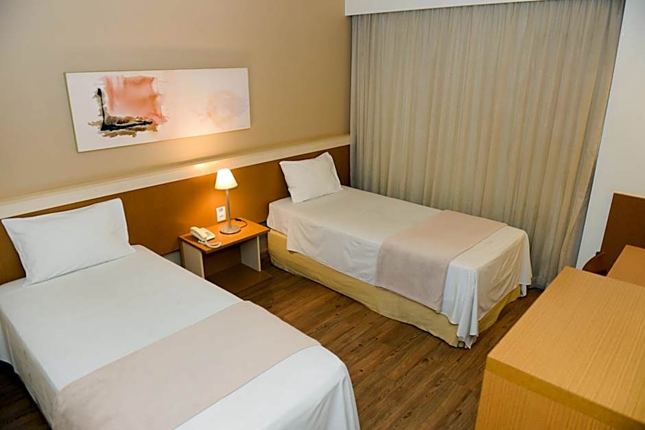 Astron Hotel Bauru by Nobile