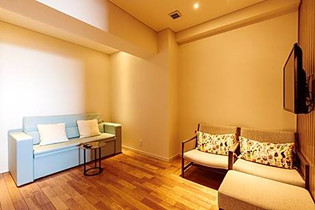 Superior Twin Room with Garden View