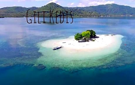 Special Offer - Budget Double Room with Snorkeling Trip to 3 Islands