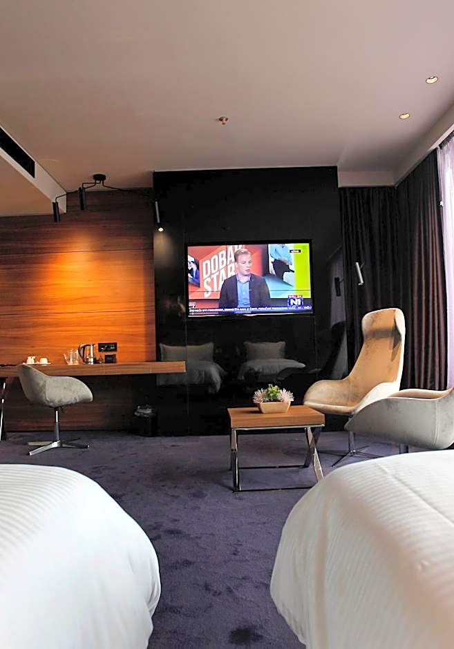 Ambasador Hotel