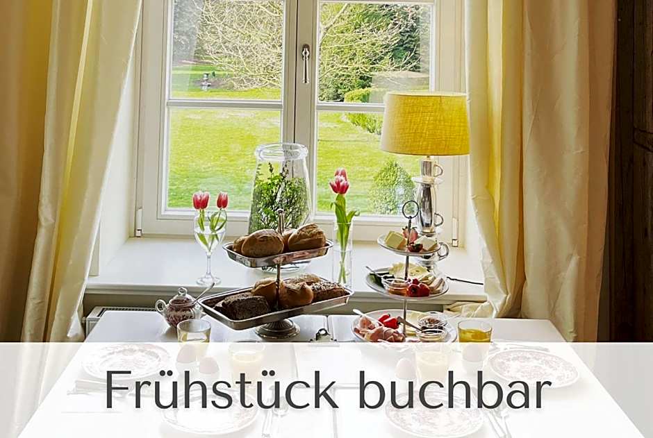 Gutshaus Volzrade Hotel & Ferienwohnungen in Elbnähe