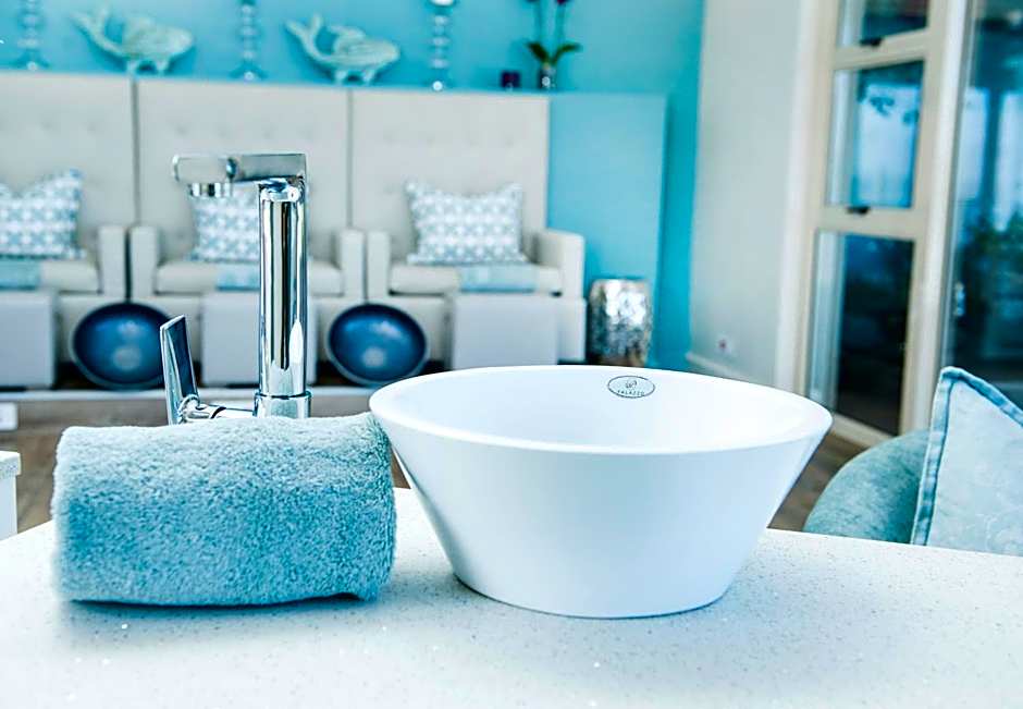 Views Boutique Hotel & Spa