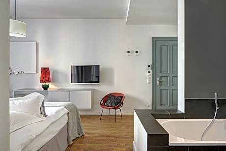 Studio Apartment - 2A
