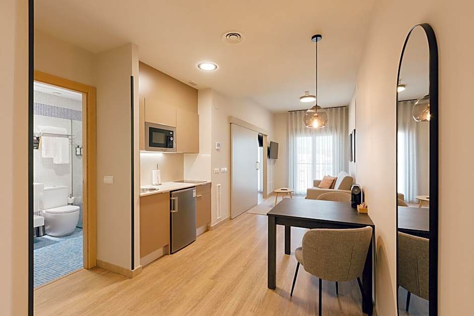 Palau Suites & Apartments