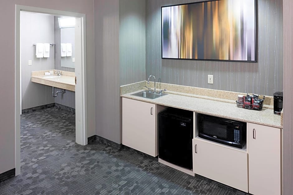 Courtyard by Marriott Wichita East