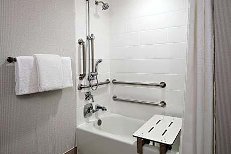 Room, 1 King Bed (Mobility/Hearing Accessible, Tub) (1 King Bed)