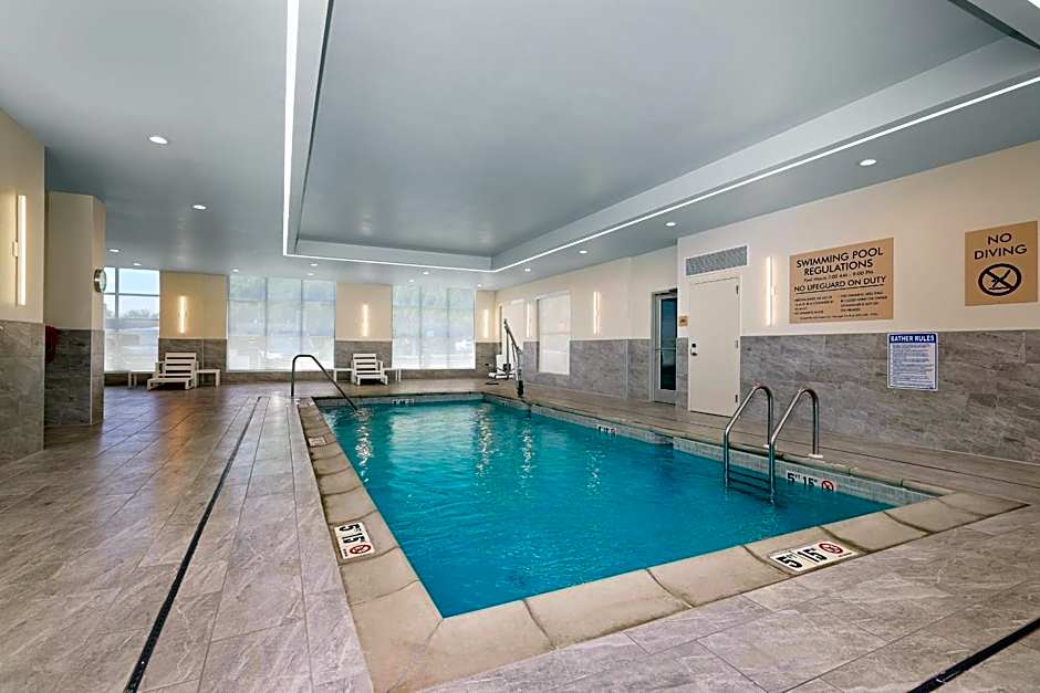 Element New York Wood Ridge