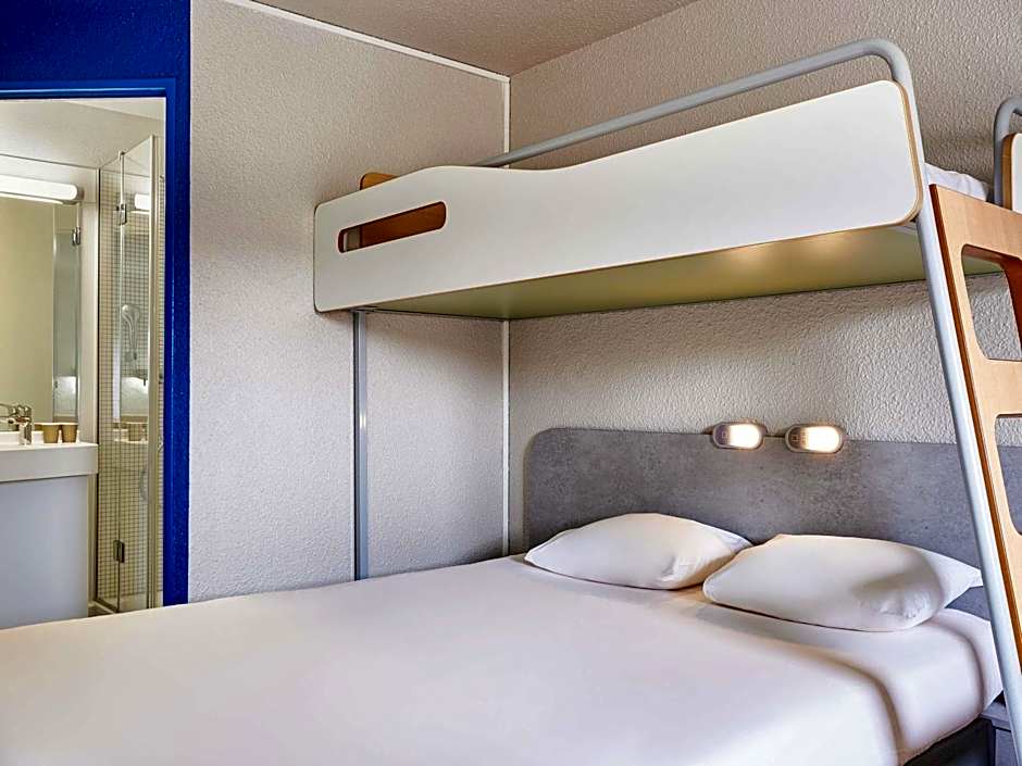 ibis budget Versailles Chateau Saint-Cyr