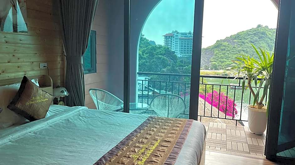 LePont Cat Ba Bungalow