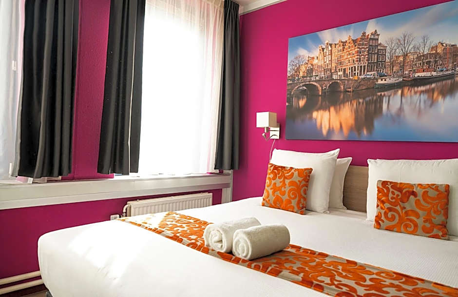 Amsterdam Teleport Hotel