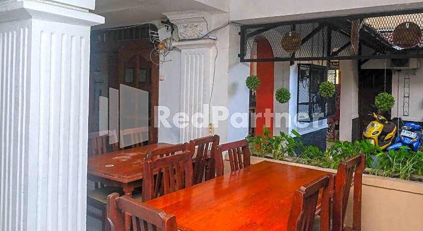 OYO 206 Hotel Candra Kirana