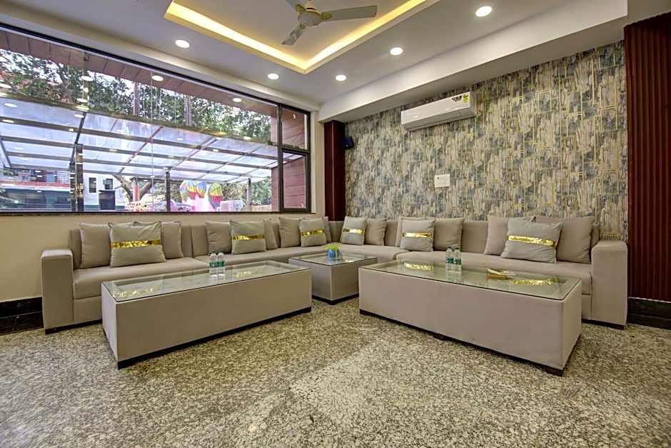 Hotel La Mirage Noida