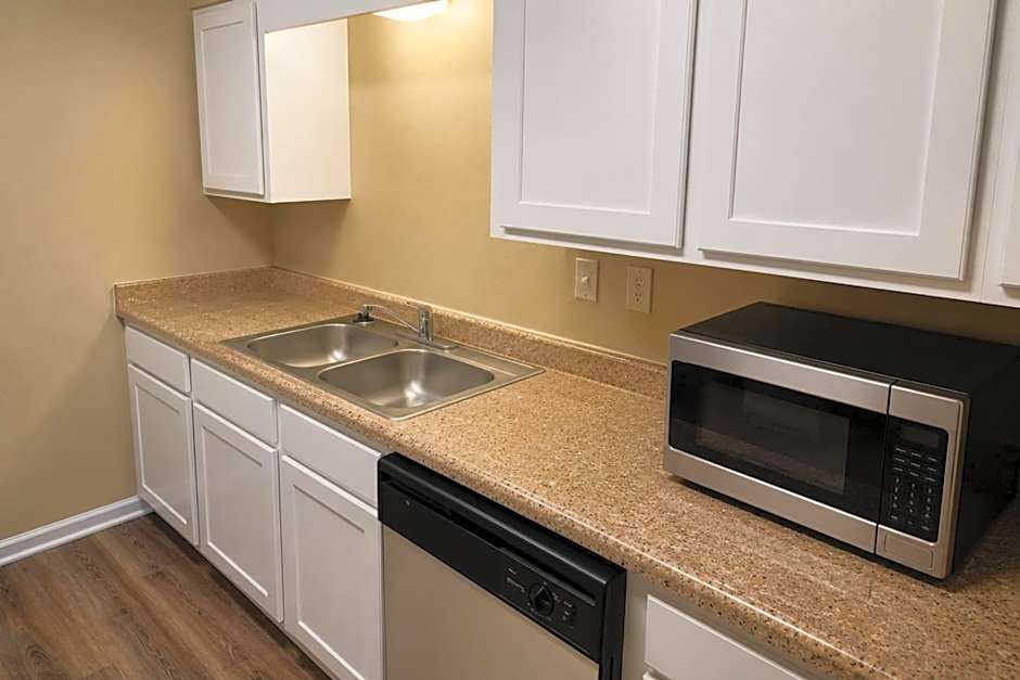 Plantation Oaks Suites & Inn Millington