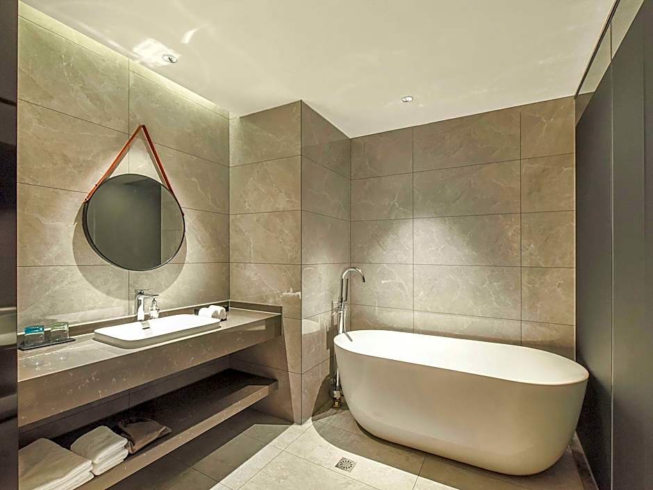 Borrman Hotel Pengshui Binjiang Road