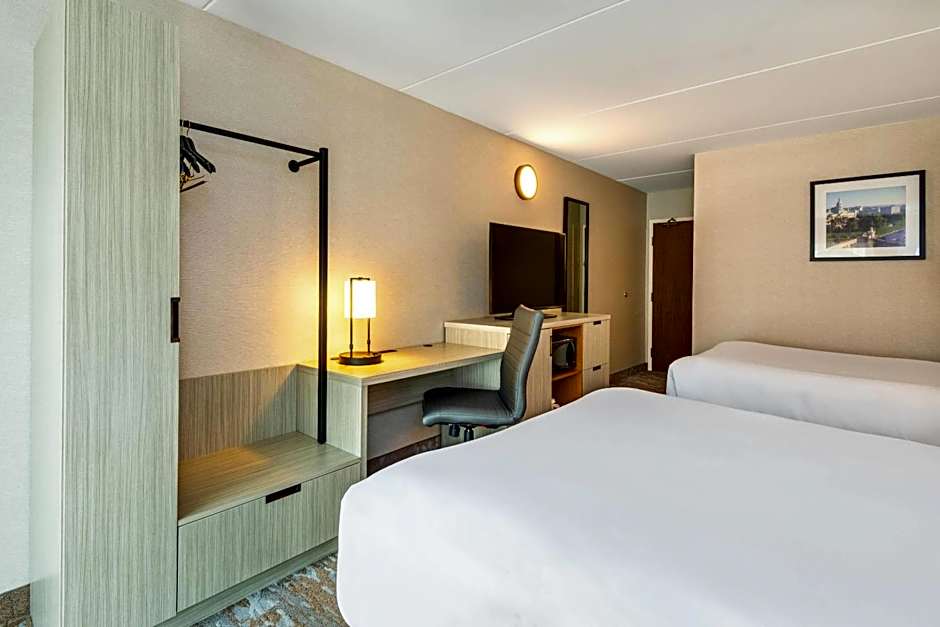 Comfort Inn Kingston - Highway 401