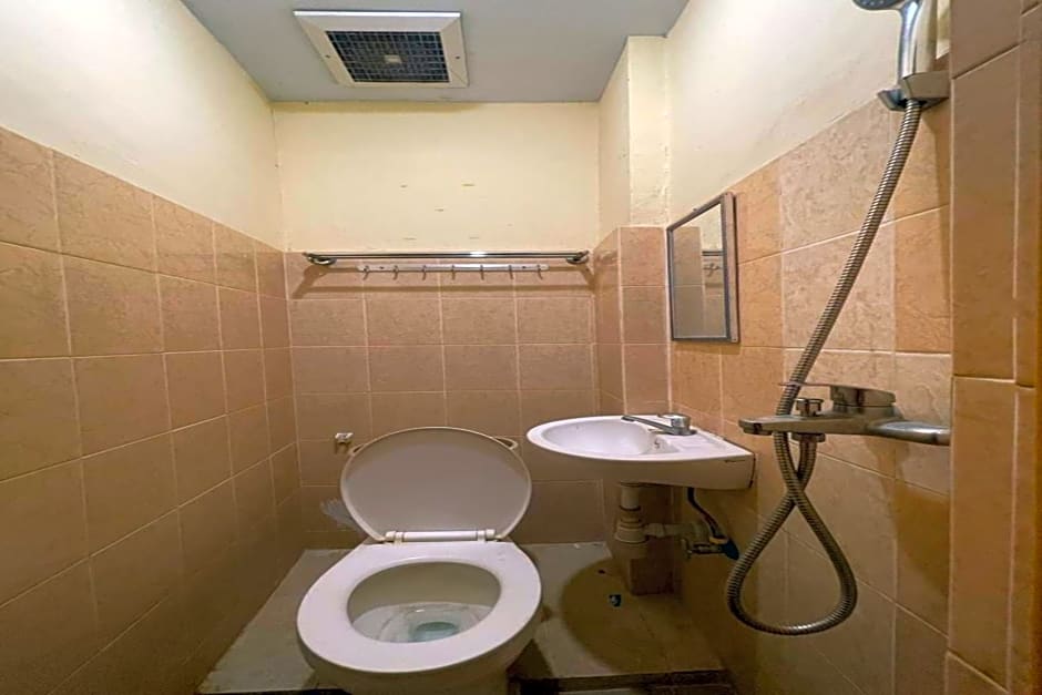 OYO 92463 Deli Hotel Medan