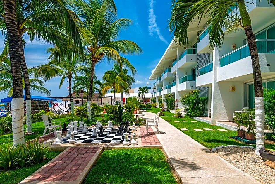 El Cid La Ceiba Beach Hotel