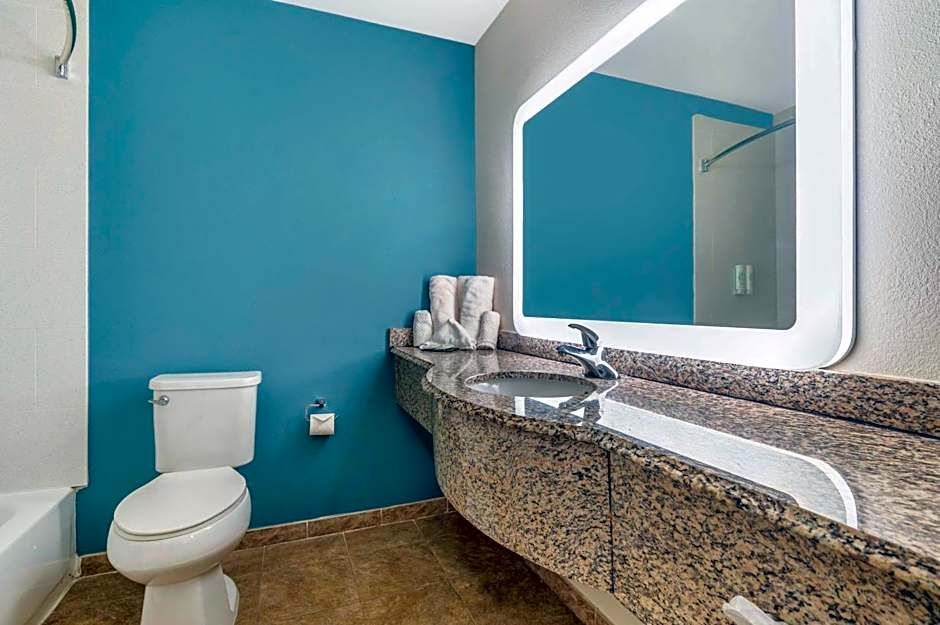 Sleep Inn & Suites Newport News City Center Area