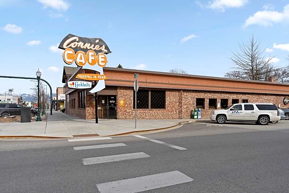 Sandpoint Hotel & Suites Downtown