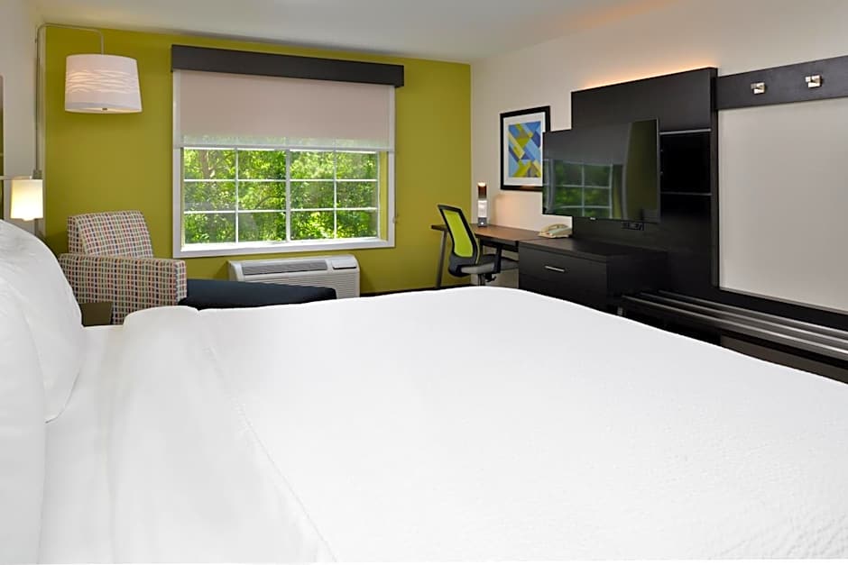 Holiday Inn Express Hotel & Suites Carthage By IHG
