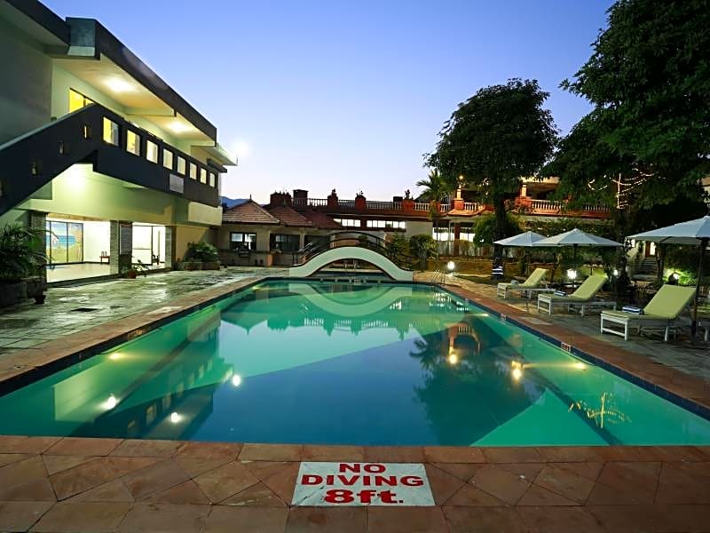 Hotel Pokhara Grande