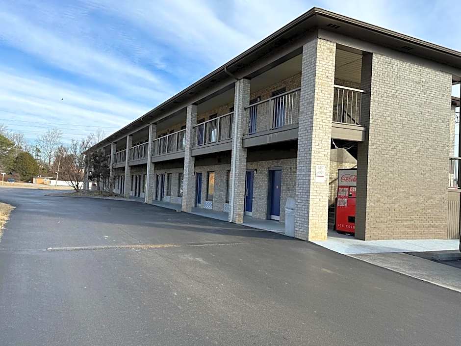 Days Inn by Wyndham Morristown