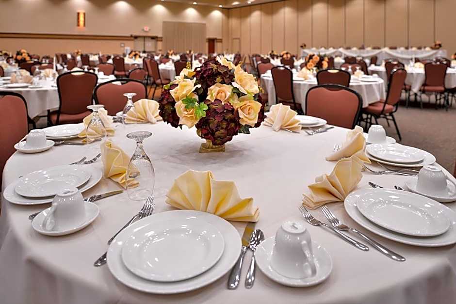 Holiday Inn Stevens Point - Convention Center By IHG