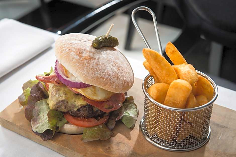 Park International Hotel