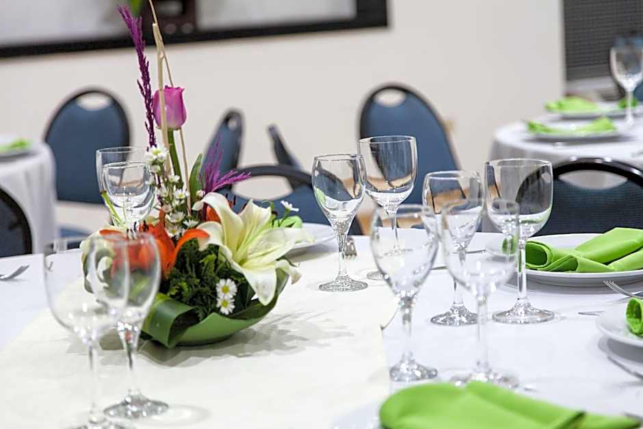 Baymont by Wyndham Lazaro Cardenas