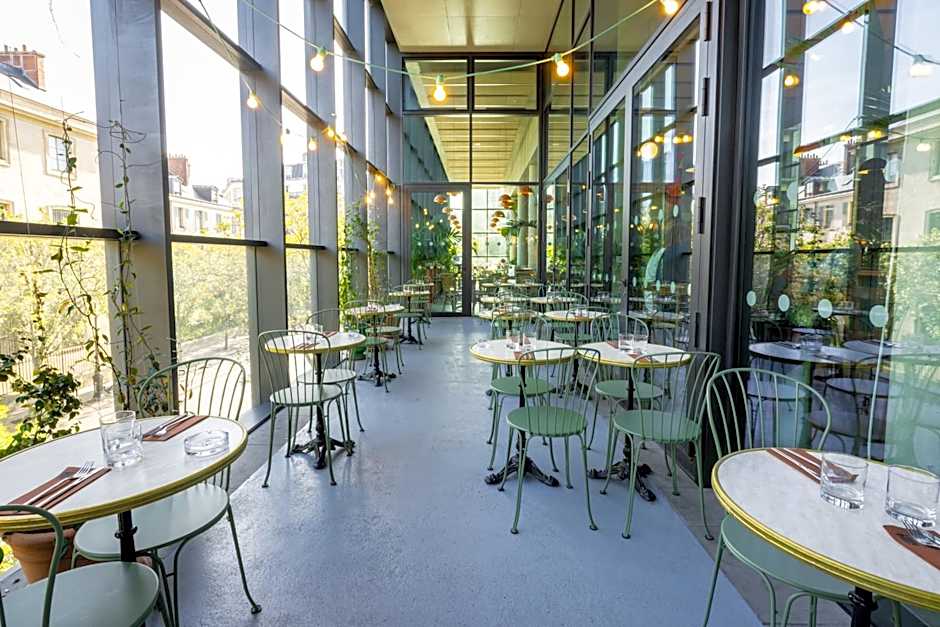 The People - Paris Marais