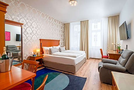 Superior King Suite with Sofa Bed