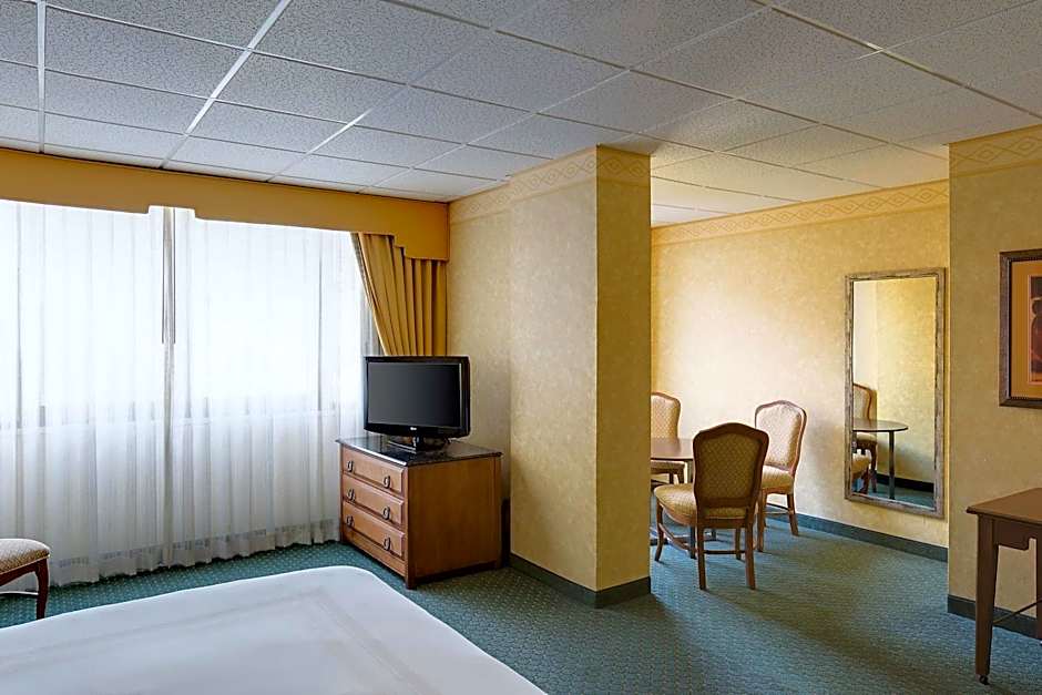 Albuquerque Marriott Pyramid North