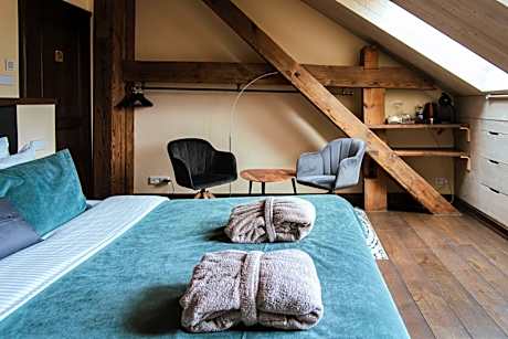 Suite with River View