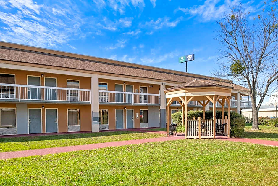 Quality Inn Kingsland