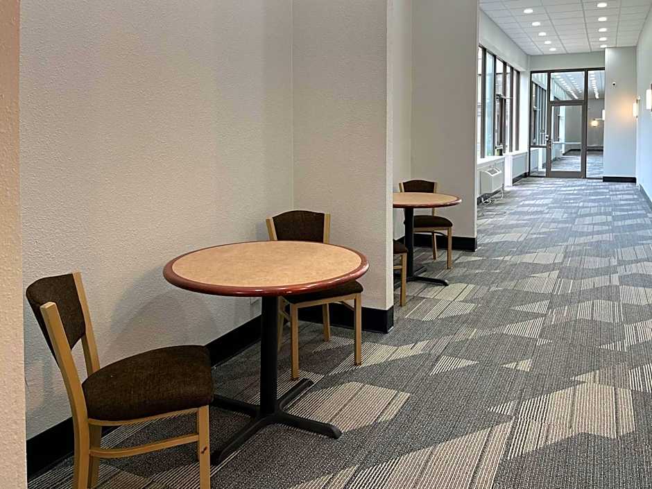 Studio 6 Nacogdoches TX SFA University