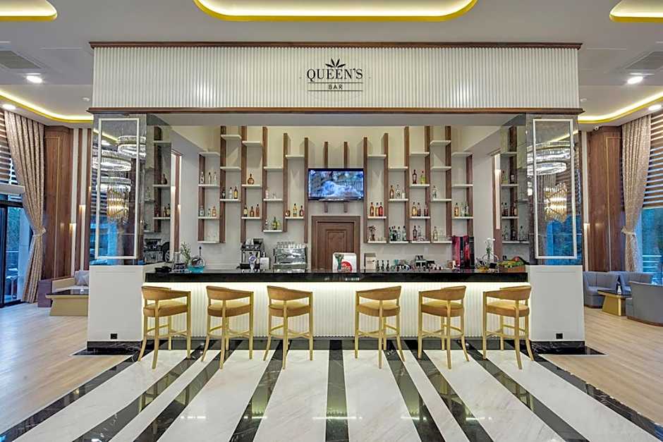 Aydinbey Queen's Palace & Spa - Ultra All Inclusive