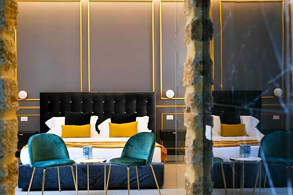 Family Affair Luxury Rooms&Suites