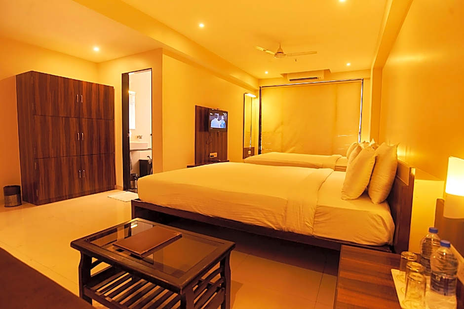 Hotel G-Square Shirdi