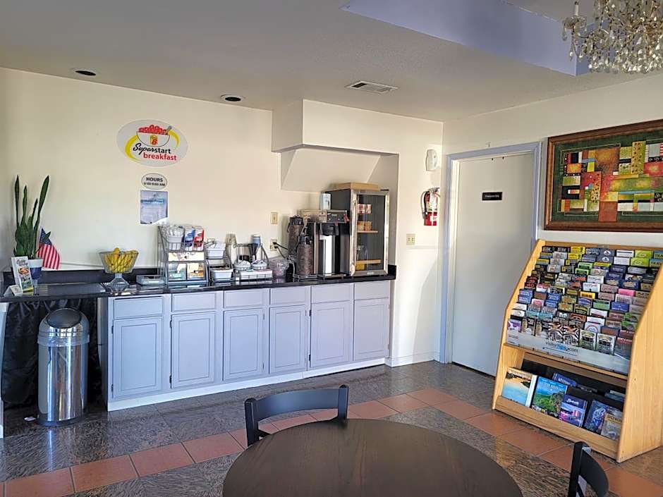 Super 8 by Wyndham Arkadelphia Caddo Valley Area